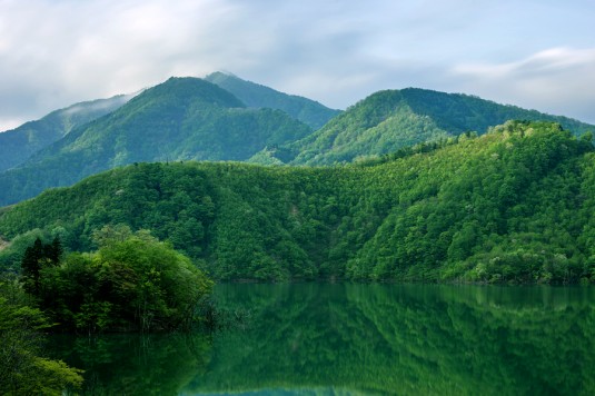 徳山湖(岐阜県揖斐郡)